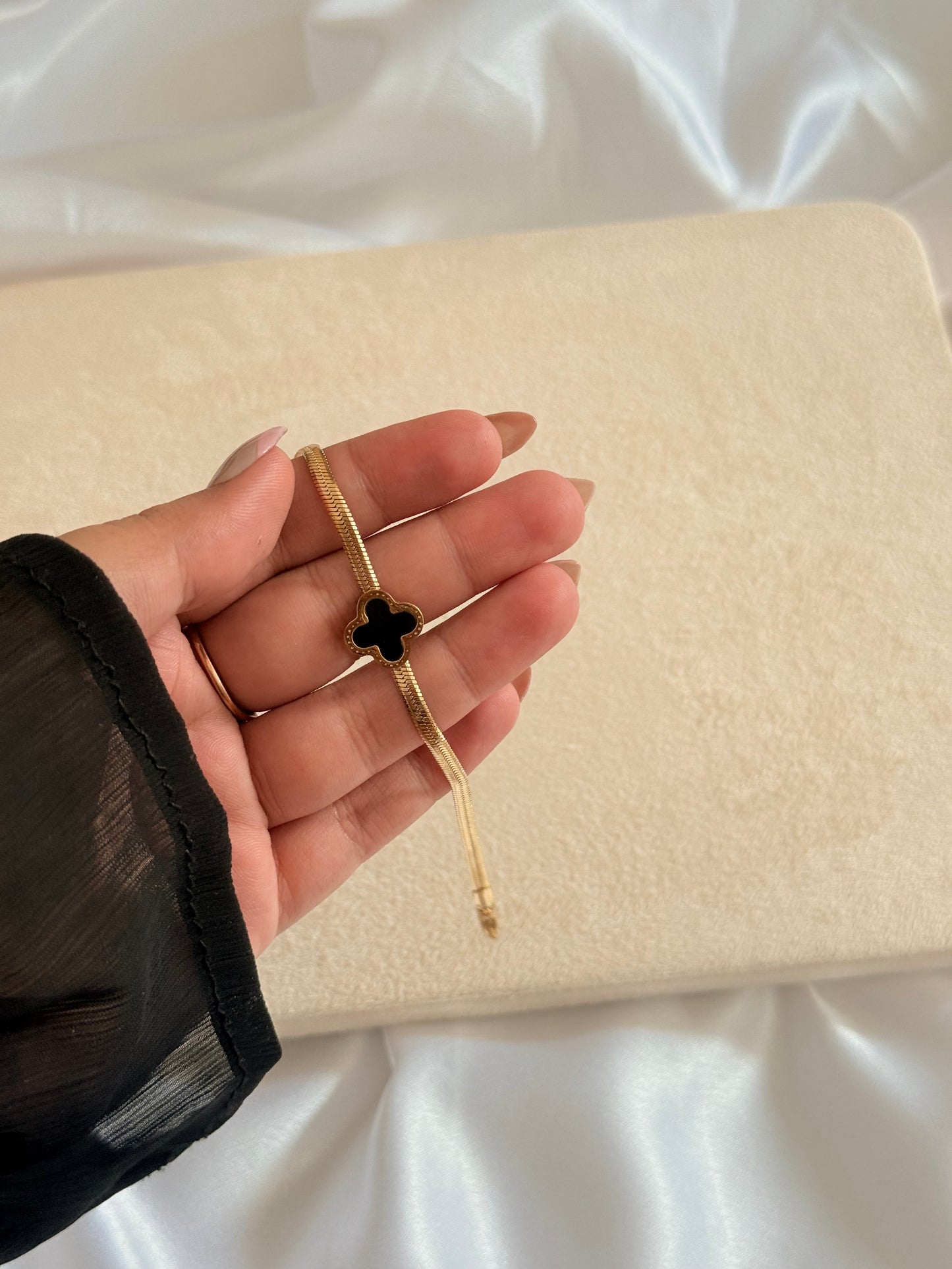 Clover Bracelet with snake chain