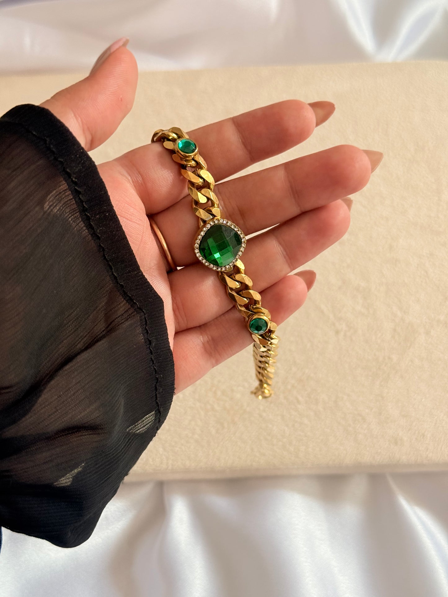 Emerald  stone unisex Bracelet
