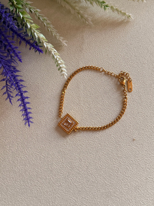 Zircon Stone Dial Bracelet
