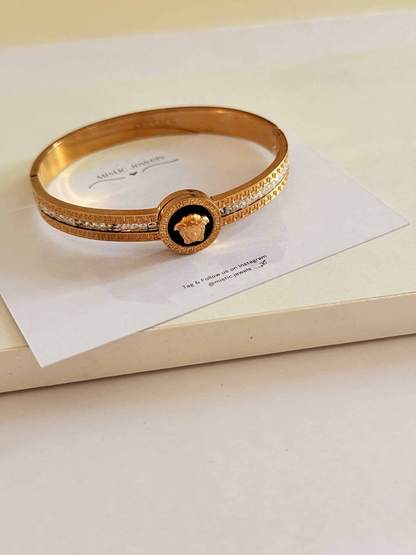 Medusa Majesty Bangle bracelet