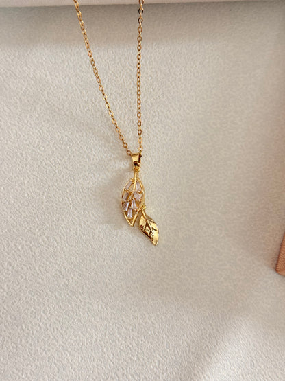 Leafy Leaf Necklace