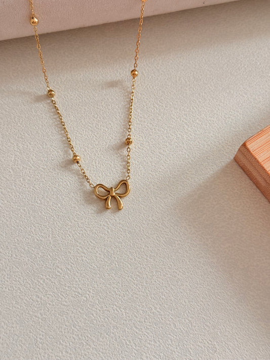 Bow Necklace