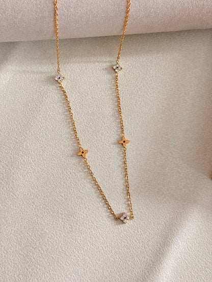 Diamond  flower Necklace