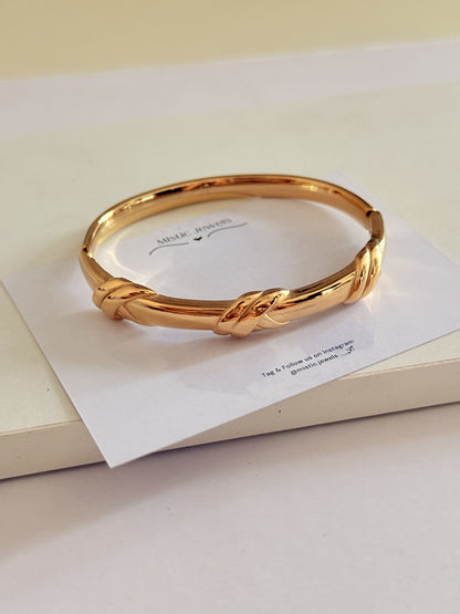Twist Elegance Bangle Bracelet
