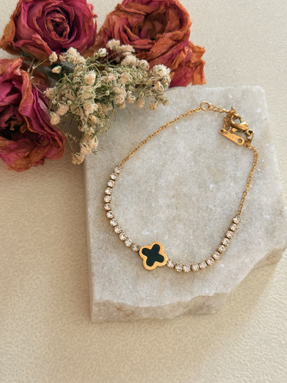 Clover Charm bracelet