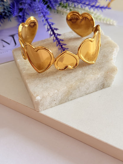 Bold Heart Bracelet