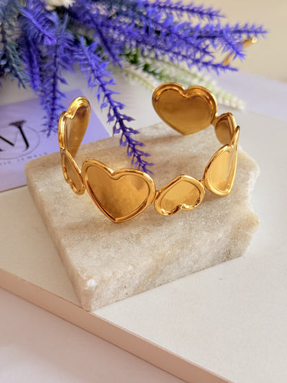 Bold Heart Bracelet